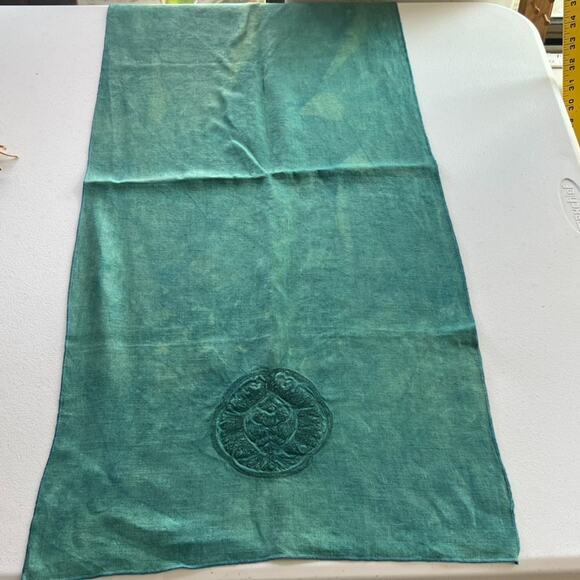 Unbranded Napkins Linen Set of 2 32" x 15.5" Turquoise Embroidered Acid Wash - Picture 2 of 9